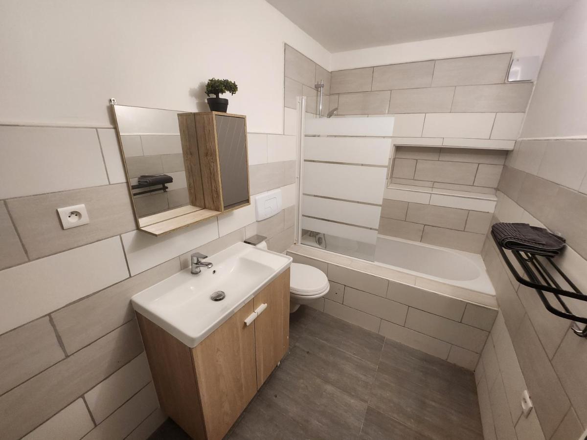 Spacieux 2 Chambres, Paisible บาร์-เล-ดุค ภายนอก รูปภาพ